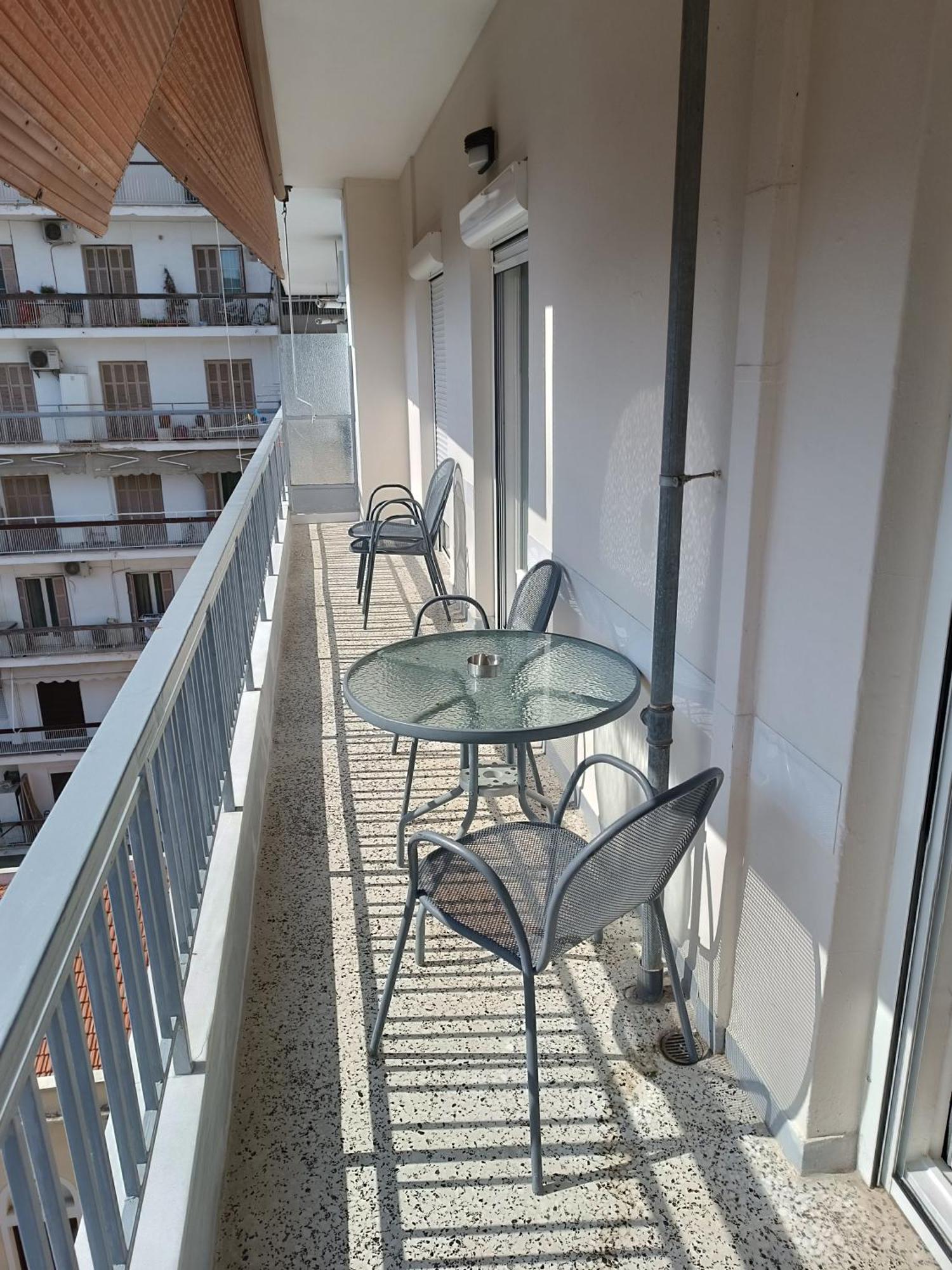 Lilioum Apartment เทสซาโลนิกิ ภายนอก รูปภาพ